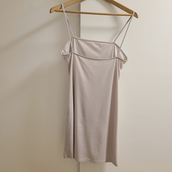 Zara Lace Dress - Picture 5 of 6